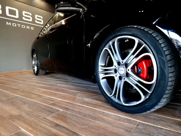 Mercedes-Benz CLA 200 d Shooting Brake Urban 4
