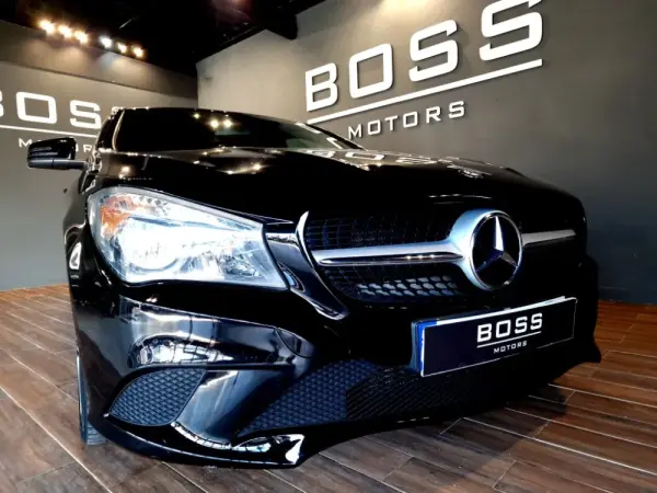 Mercedes-Benz CLA 200 d Shooting Brake Urban 3