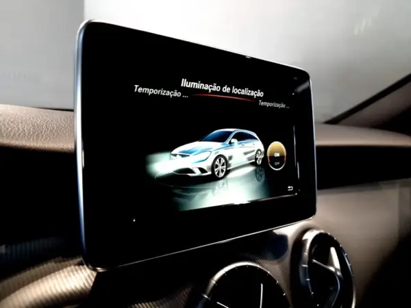 Mercedes-Benz CLA 200 d Shooting Brake Urban 32