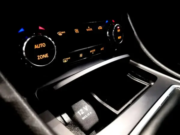 Mercedes-Benz CLA 200 d Shooting Brake Urban 40
