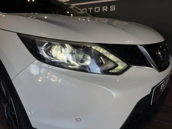 Nissan Qashqai 1.5 dCi Tekna Premium 6