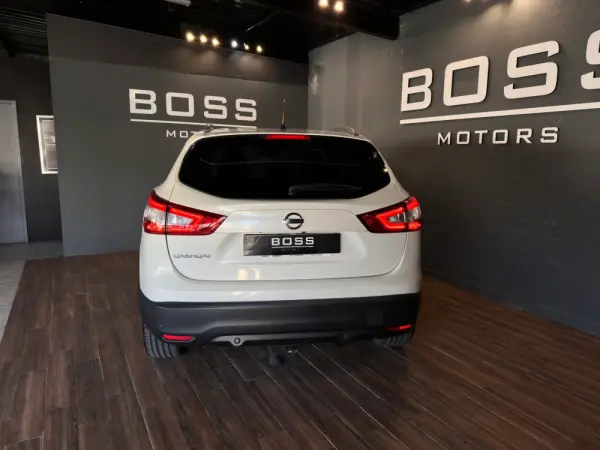 Nissan Qashqai 1.5 dCi Tekna Premium 10