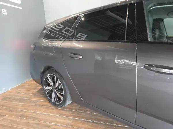 Peugeot 308 SW 1.5 BlueHDi Allure EAT8 6
