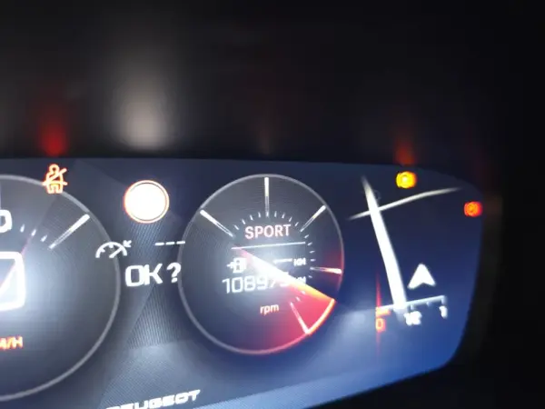 Peugeot 308 SW 1.5 BlueHDi Allure EAT8 43