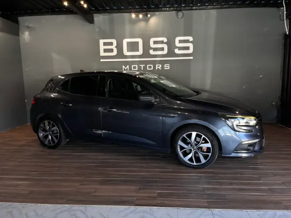 Renault Mégane 1.6 dCi Bose Edition SS 6