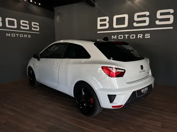 SEAT Ibiza 1.4 TSI Cupra DSG 10