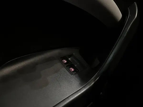 SEAT Ibiza 1.4 TSI Cupra DSG 27
