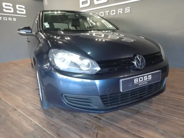 Volkswagen Golf 1.6 TDi Trendline BlueMotion 4