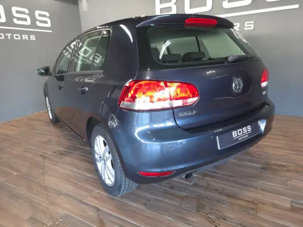 Volkswagen Golf 1.6 TDi Trendline BlueMotion 9