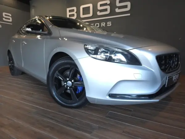 Volvo V40 1.6 D2 Momentum 2