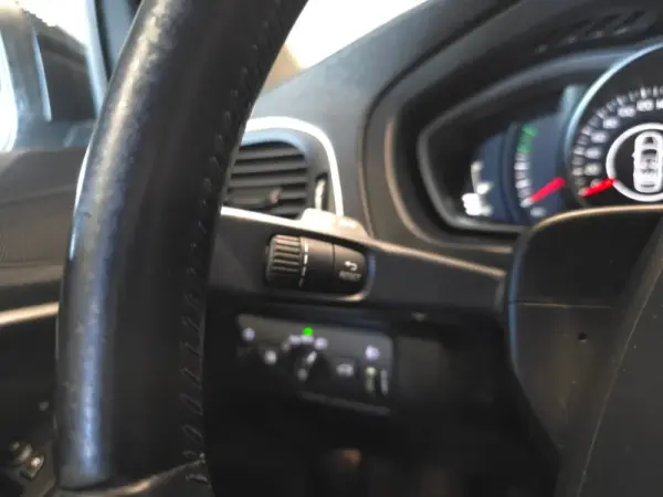 Volvo V40 1.6 D2 Momentum 26