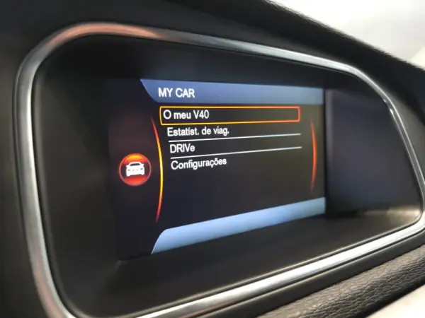 Volvo V40 1.6 D2 Momentum 34