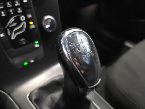 Volvo V40 1.6 D2 Momentum 37
