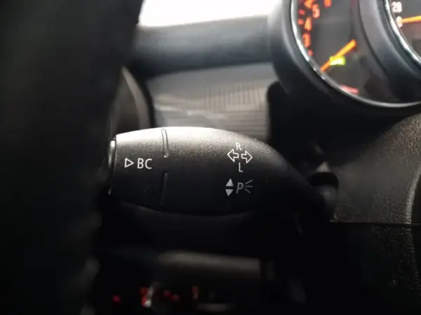 MINI 5 Portas Cooper D 20