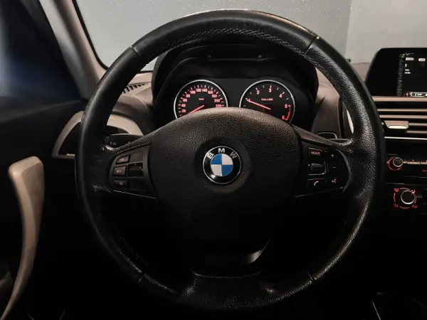 BMW 116 d EfficientDynamics Edition 11