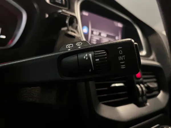 Volvo V40 22