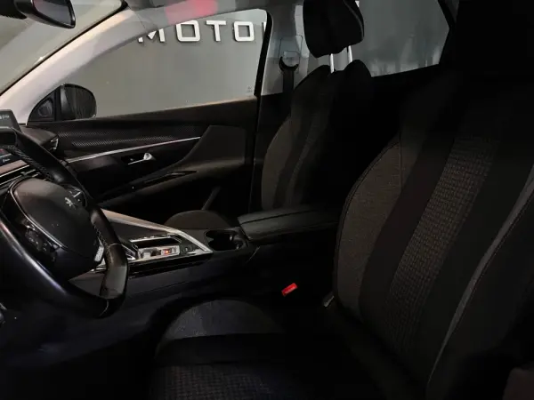 Peugeot 3008 BlueHDi 130 Stop & Start EAT8 Active 10