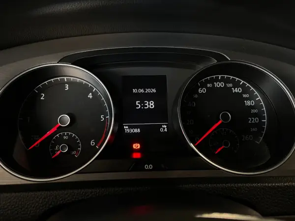 Volkswagen Golf 1.6 TDi Edition 18