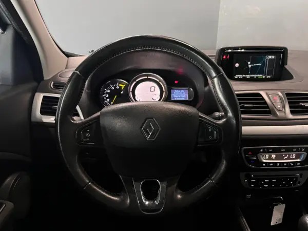 Renault Mégane 1.2 TCE Dynamique SS 12