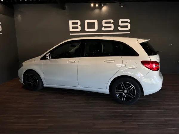 Mercedes-Benz B 180 (CDI) d Urban 8
