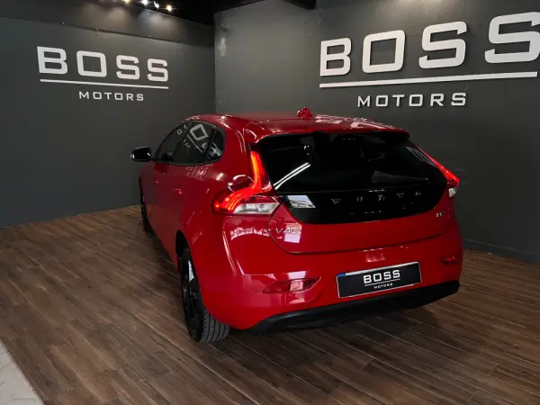 Volvo V40 7
