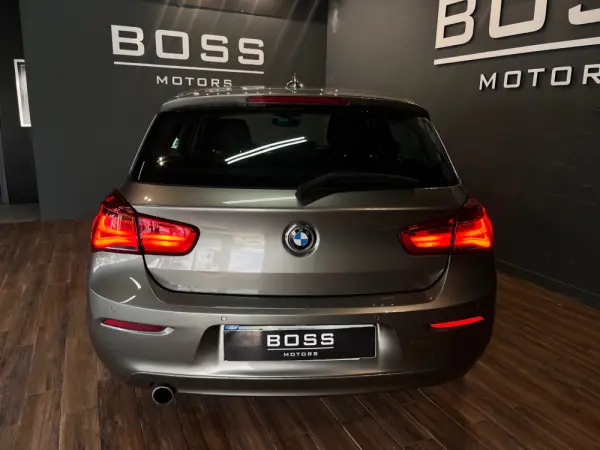 BMW 116 d Sport Line 8
