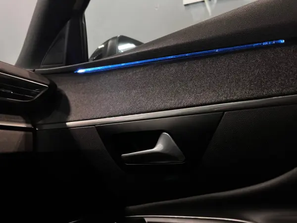 Peugeot 3008 1.5 BlueHDi GT Line EAT8 32