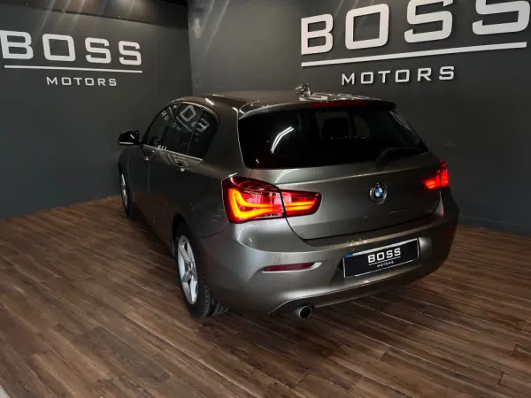 BMW 116 d Sport Line 6