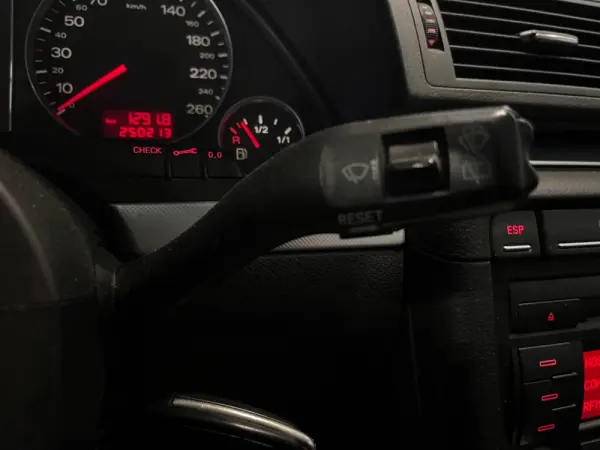 Audi A4 Avant 2.0 TDI S-line 18