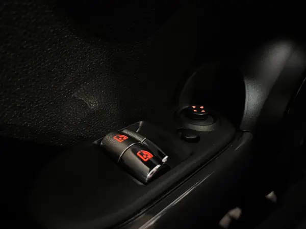MINI 3 Portas One D 22