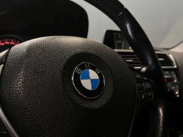 BMW 116 d Sport Line 23