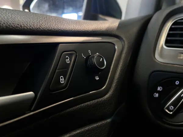 Volkswagen Golf 1.6 TDi Edition 26