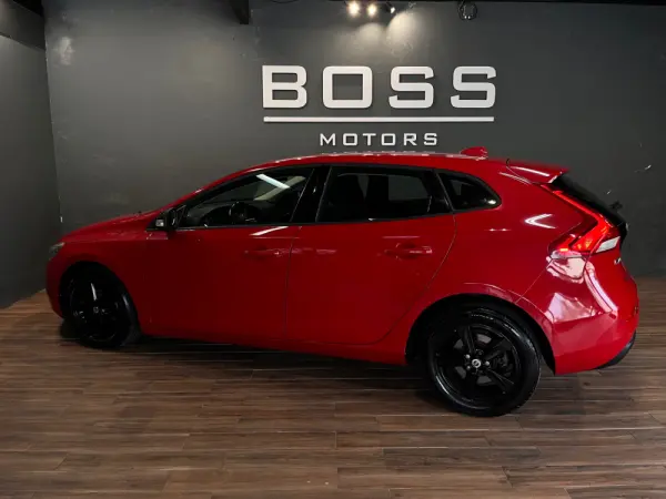 Volvo V40 10