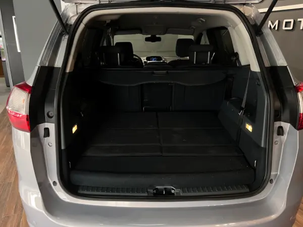 Ford Grand C-Max 1.6 TDCi Titanium S/S 10