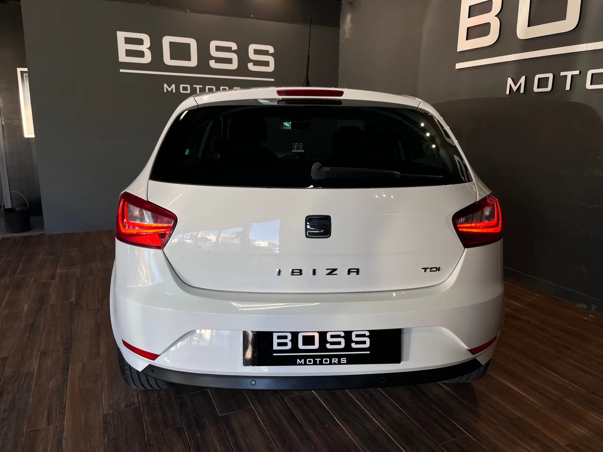 SEAT Ibiza 1.6Tdi I-tech 8