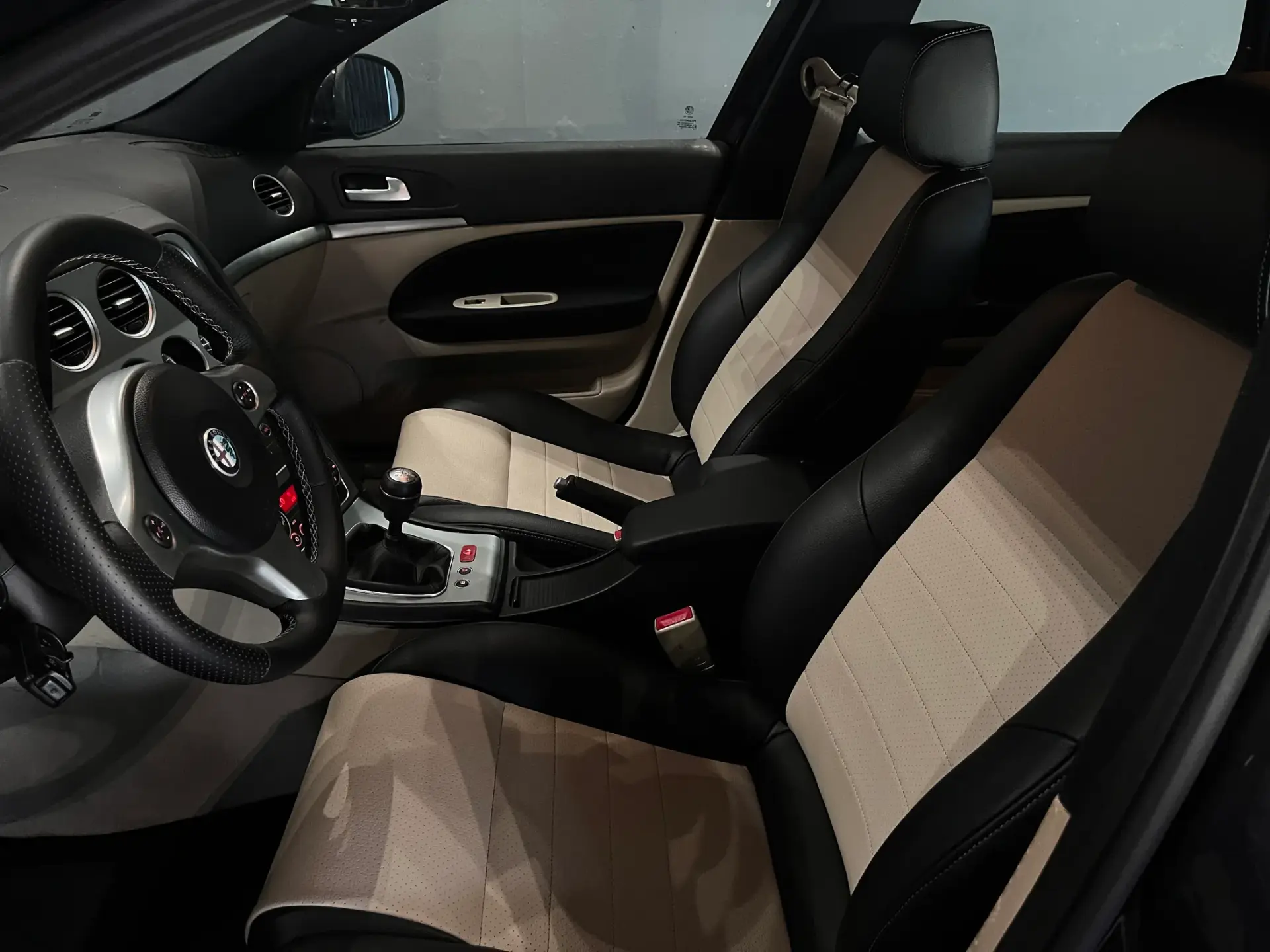 Alfa Romeo 159 Sportwagon 2.0 JTDm Progression 12