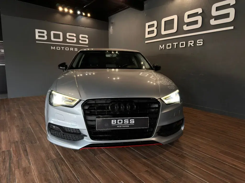 Audi A3 Limousine 1.6 TDI S-line 5