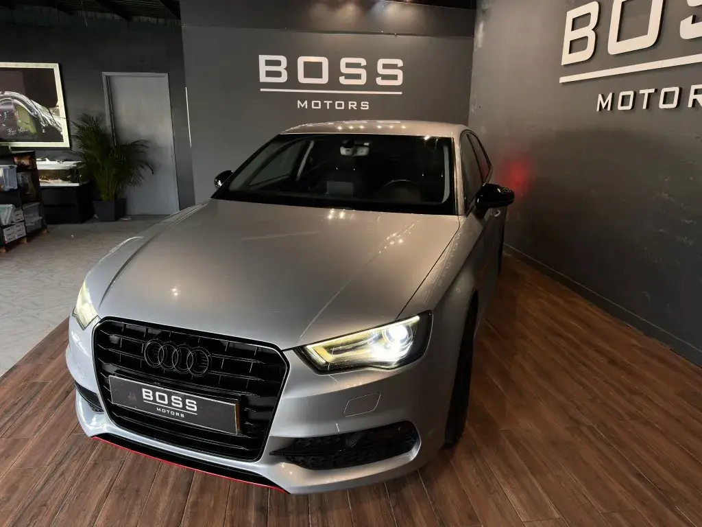 Audi A3 Limousine 1.6 TDI S-line 8