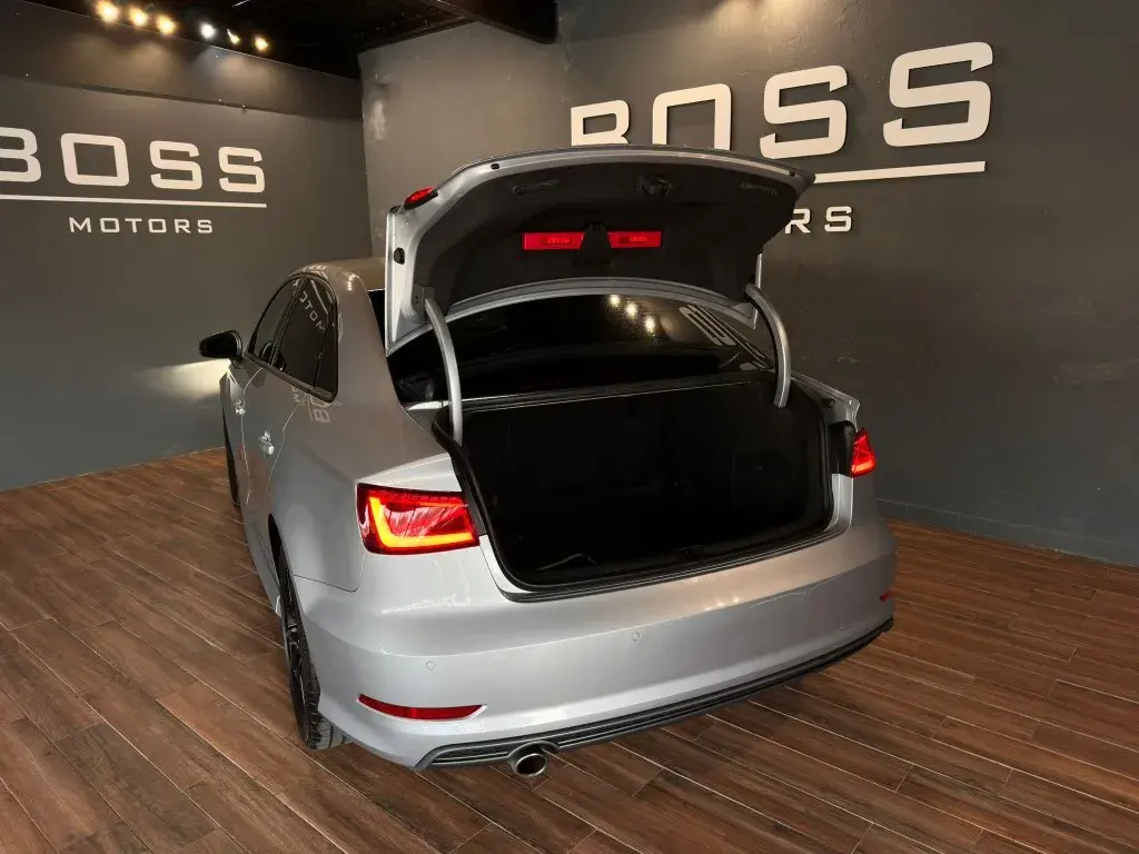 Audi A3 Limousine 1.6 TDI S-line 20