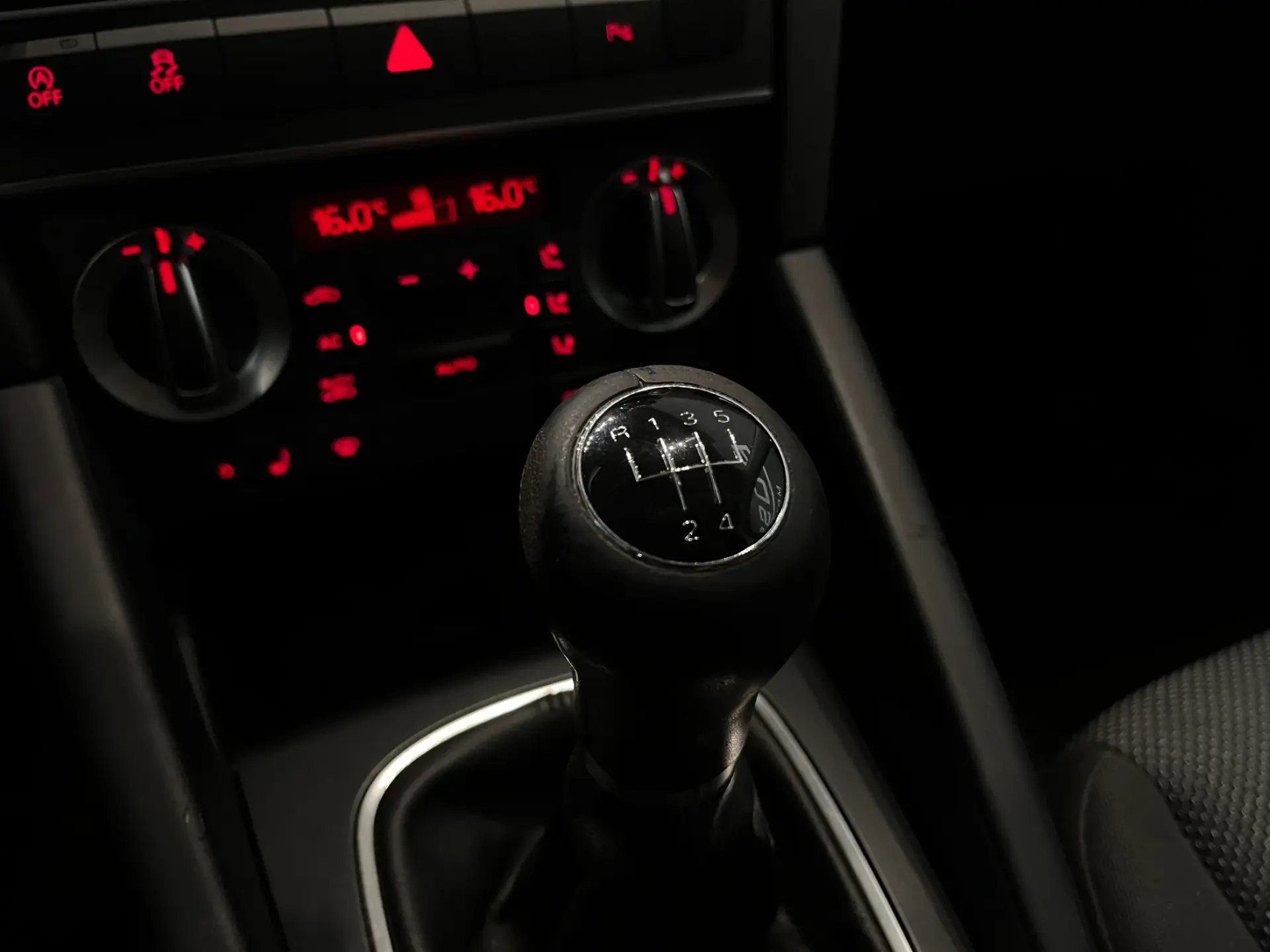 Audi A3 Sportback 1.6 TDI Advance Ultra 14