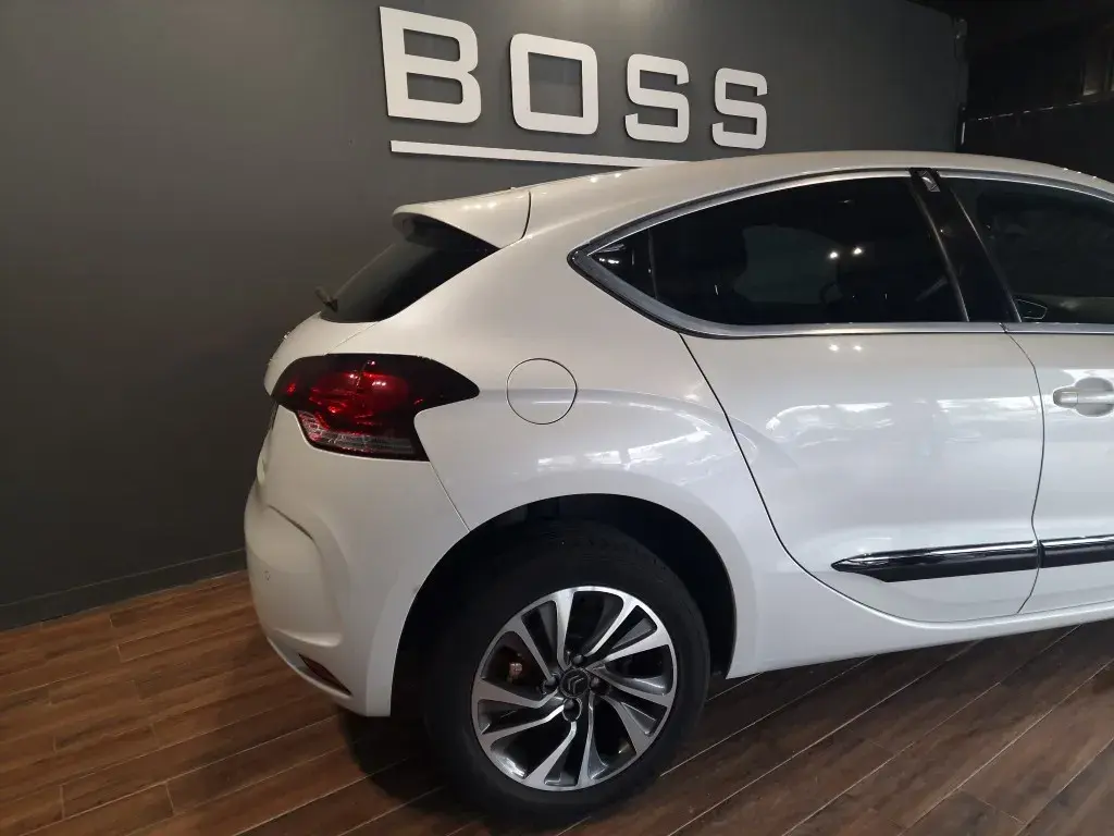 Citroen DS4 1.6 BlueHDi So Chic 8
