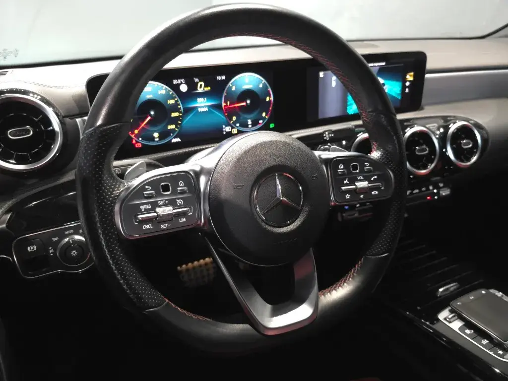 Mercedes-Benz A 180 d AMG Line Aut. 18