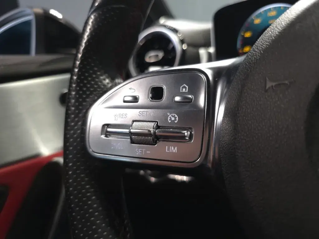 Mercedes-Benz A 180 d AMG Line Aut. 25