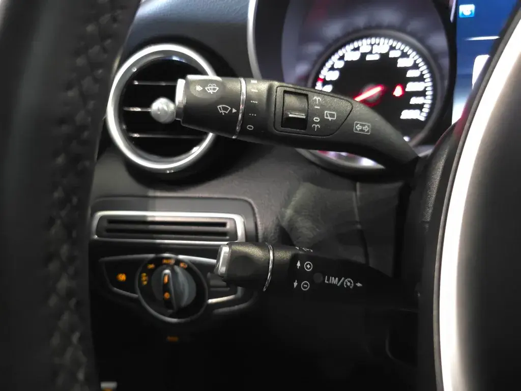 Mercedes-Benz C 200 BlueTEC AMG Line 34