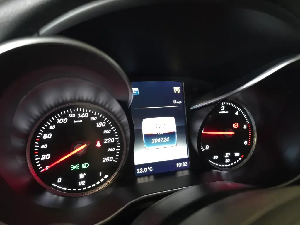 Mercedes-Benz C 200 BlueTEC AMG Line 33