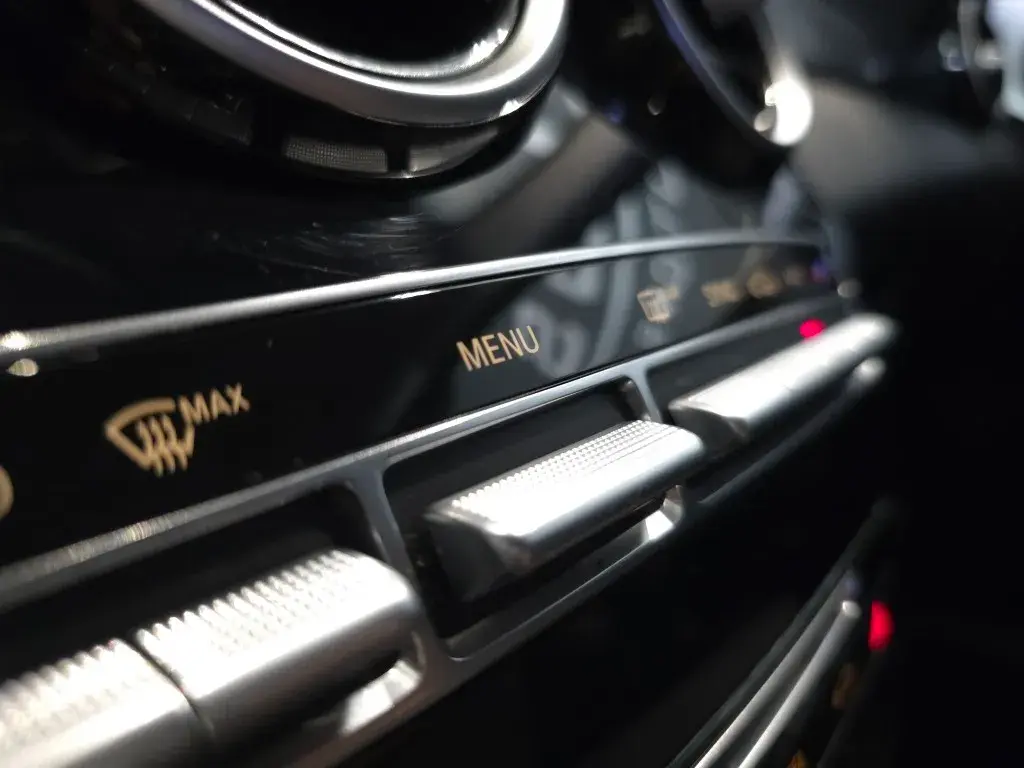 Mercedes-Benz C 200 BlueTEC AMG Line 52