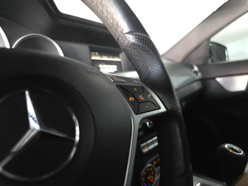 Mercedes-Benz C 220 Outro 25
