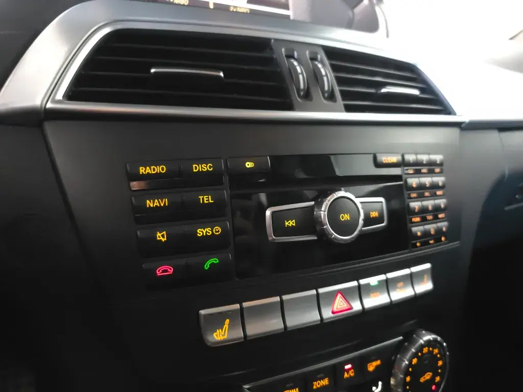 Mercedes-Benz C 220 Outro 30