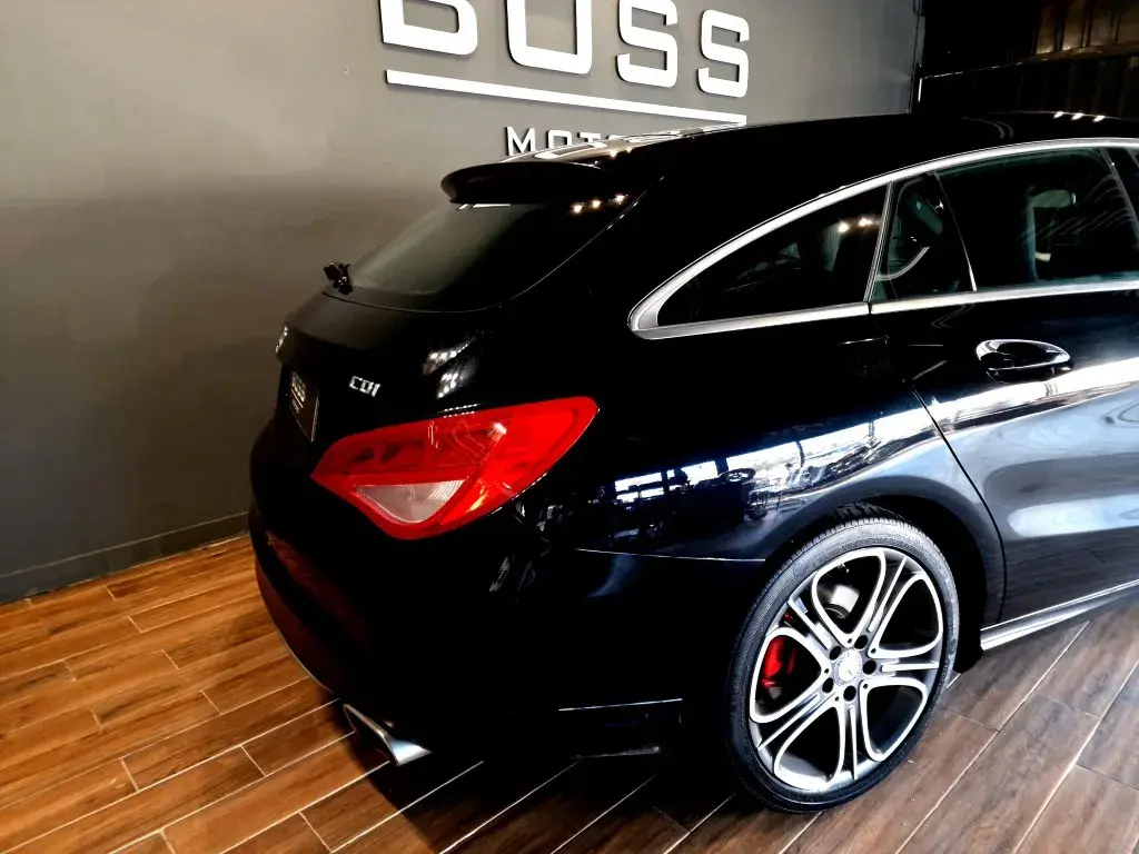 Mercedes-Benz CLA 200 d Shooting Brake Urban 7