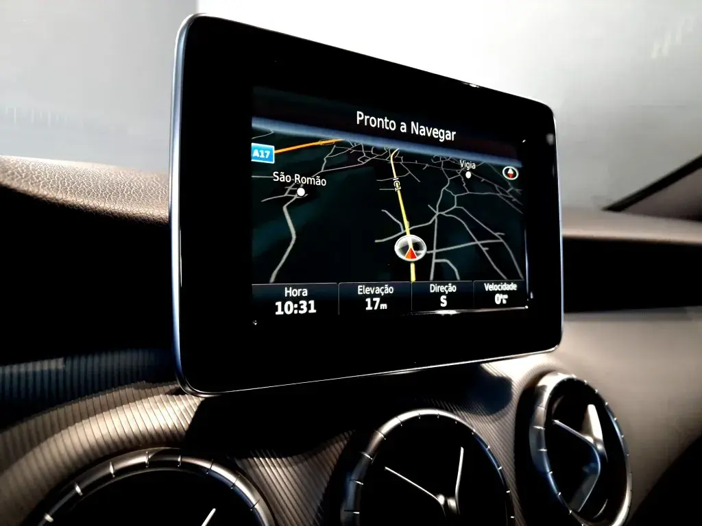 Mercedes-Benz CLA 200 d Shooting Brake Urban 30